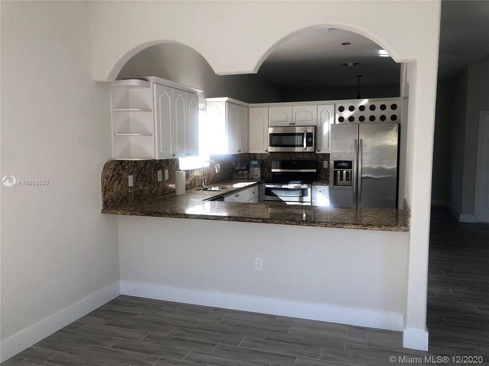 Recently Rented: $2,500 (3 beds, 2 baths, 1608 Square Feet)