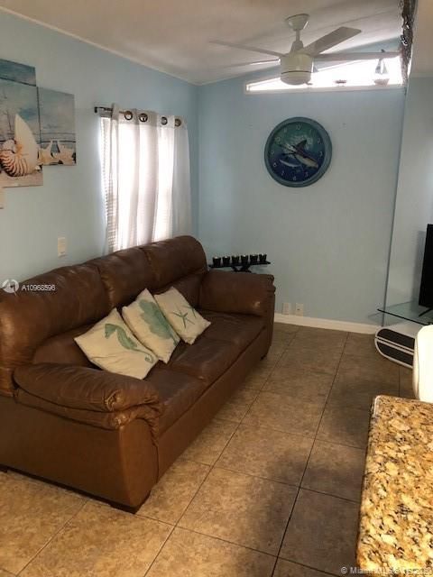 Recently Sold: $259,900 (2 beds, 1 baths, 420 Square Feet)