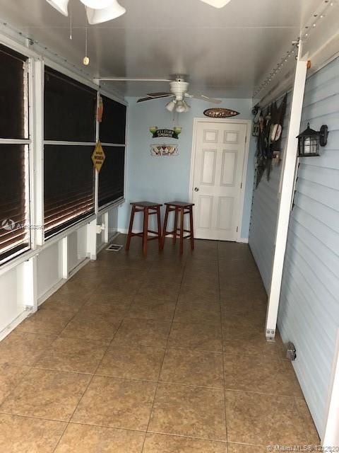 Recently Sold: $259,900 (2 beds, 1 baths, 420 Square Feet)
