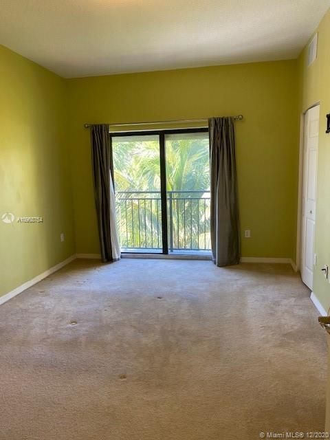 Recently Rented: $1,450 (1 beds, 1 baths, 685 Square Feet)