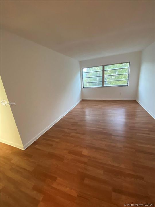 Recently Rented: $1,500 (2 beds, 1 baths, 25325 Square Feet)