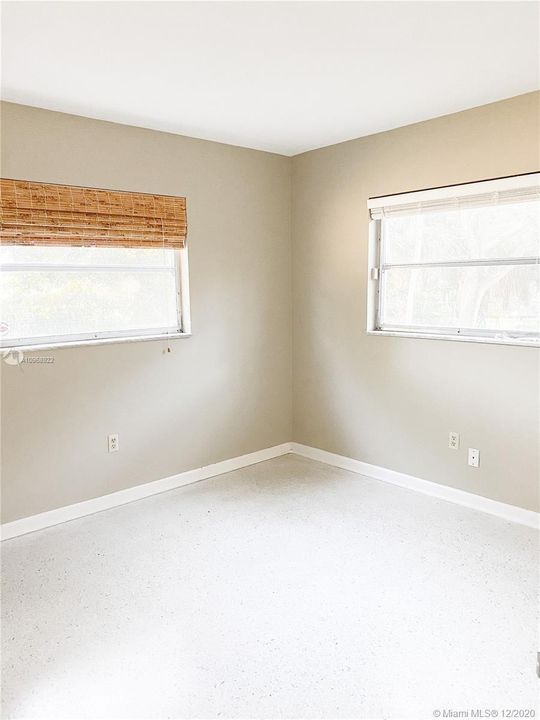 Recently Sold: $499,000 (4 beds, 3 baths, 1865 Square Feet)