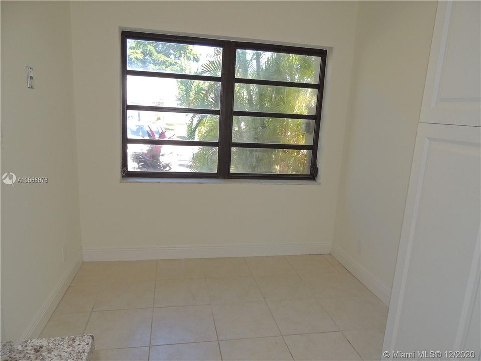 Recently Sold: $250,000 (2 beds, 2 baths, 1104 Square Feet)