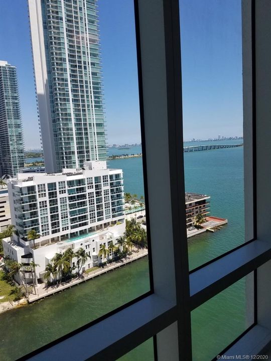 Recently Rented: $2,900 (2 beds, 2 baths, 1170 Square Feet)