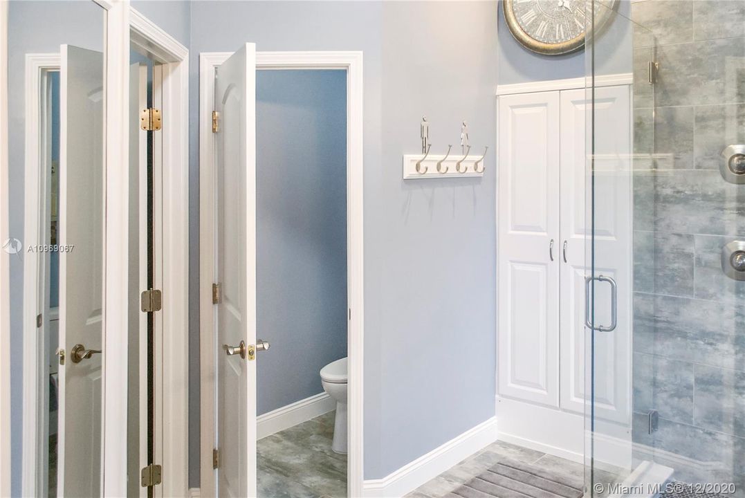 Recently Sold: $269,900 (3 beds, 2 baths, 1787 Square Feet)