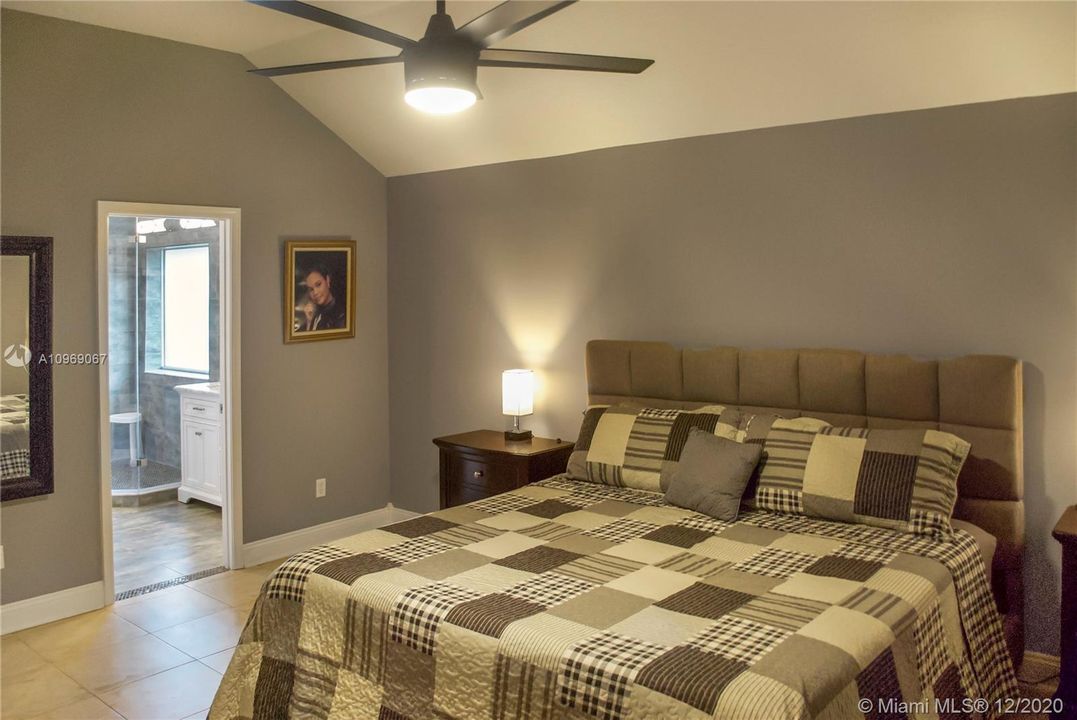 Recently Sold: $269,900 (3 beds, 2 baths, 1787 Square Feet)