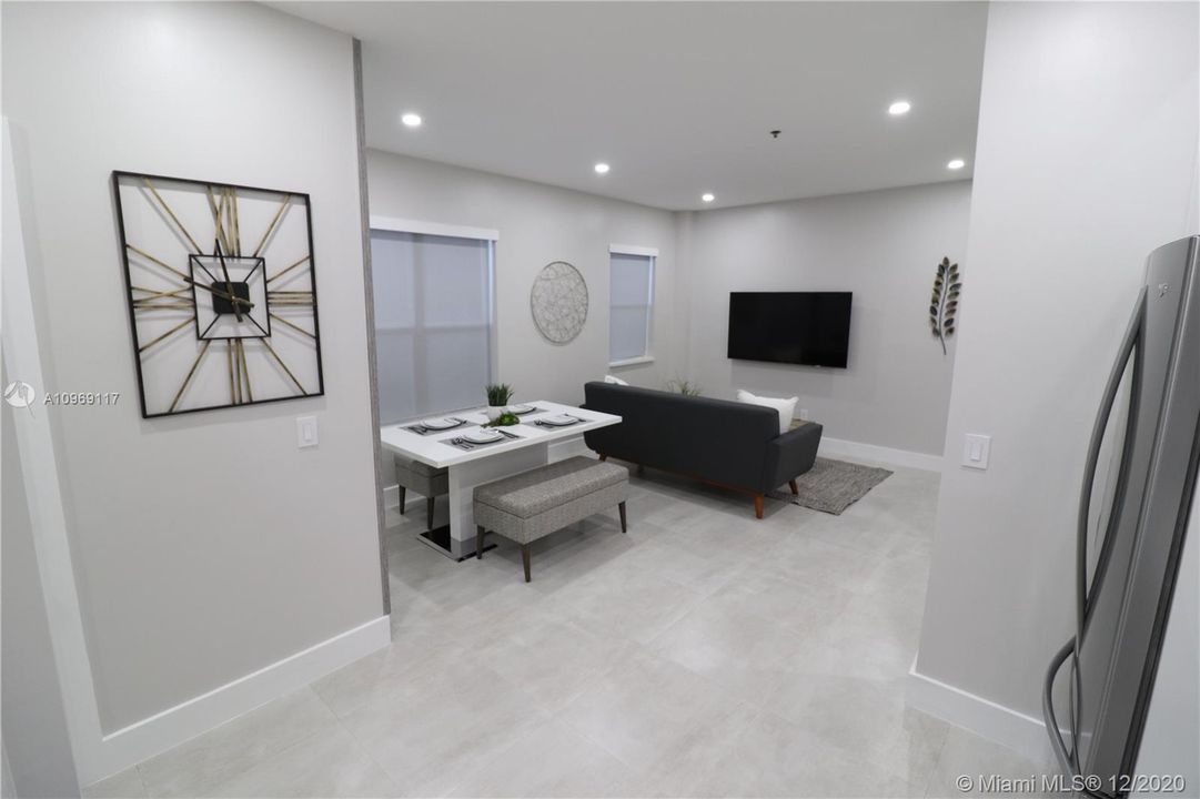 Recently Sold: $224,000 (1 beds, 1 baths, 635 Square Feet)