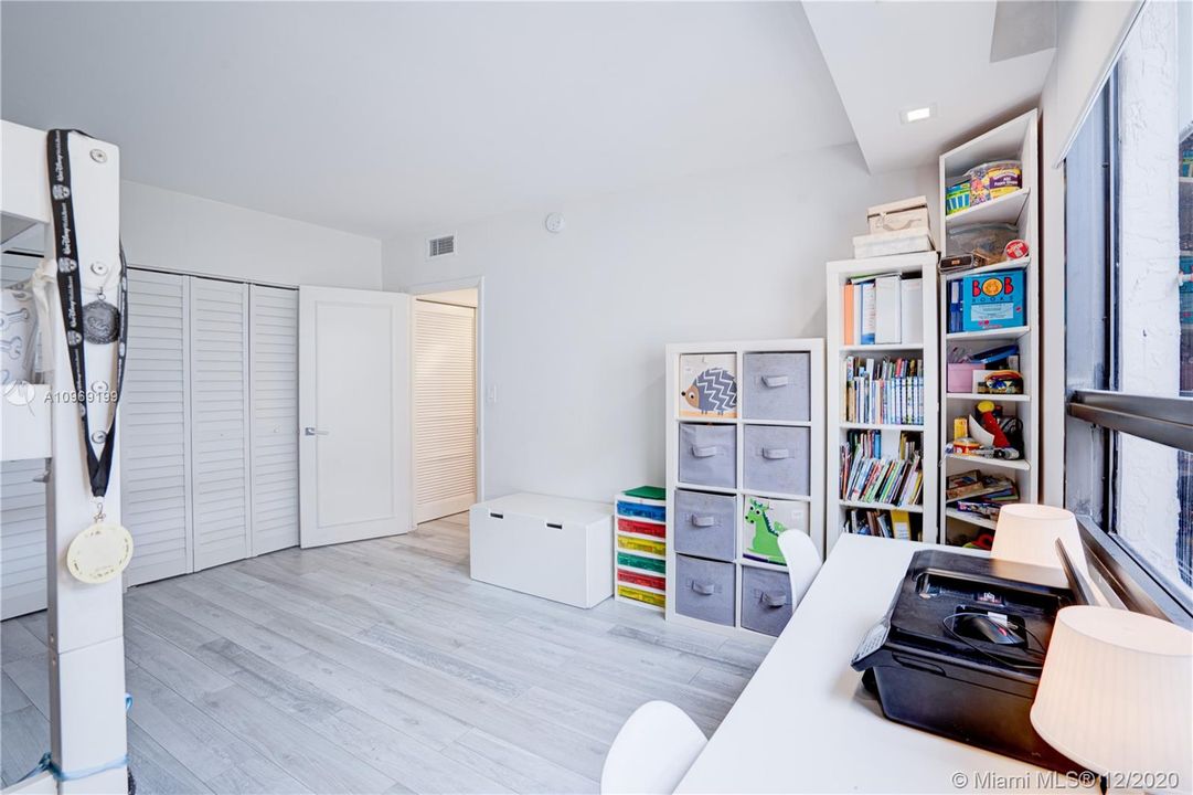 Recently Sold: $1,149,000 (3 beds, 2 baths, 1600 Square Feet)