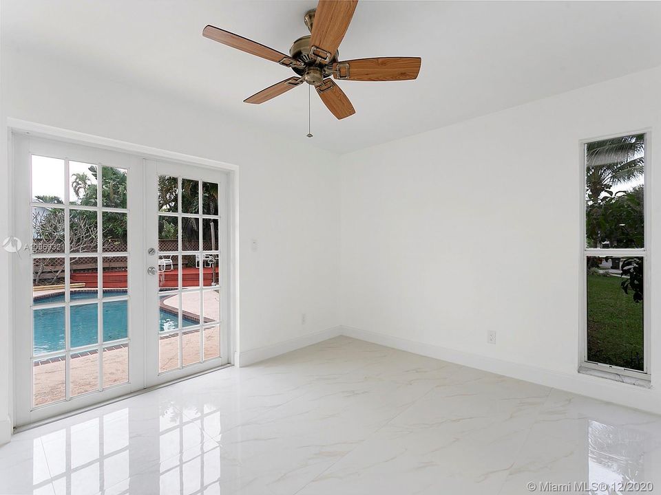 Vendido Recientemente: $434,900 (4 camas, 2 baños, 0 Pies cuadrados)