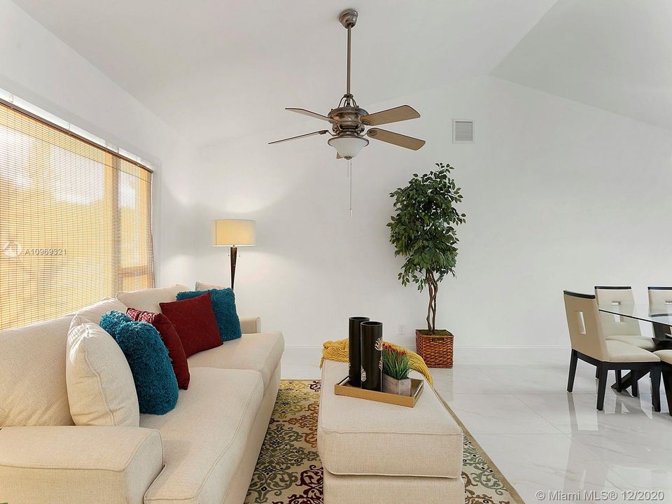 Vendido Recientemente: $434,900 (4 camas, 2 baños, 0 Pies cuadrados)
