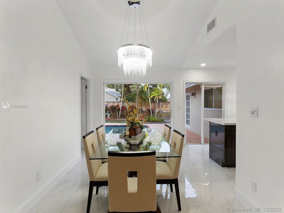Vendido Recientemente: $434,900 (4 camas, 2 baños, 0 Pies cuadrados)