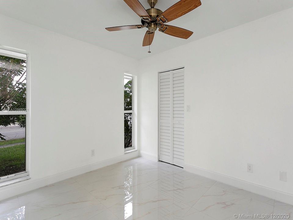 Vendido Recientemente: $434,900 (4 camas, 2 baños, 0 Pies cuadrados)
