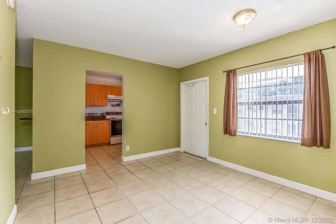 Recently Sold: $99,100 (1 beds, 1 baths, 736 Square Feet)