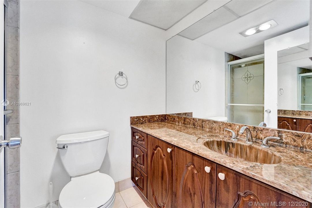 Recently Sold: $109,900 (2 beds, 2 baths, 1119 Square Feet)