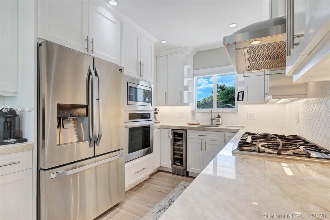 Vendido Recientemente: $535,000 (3 camas, 2 baños, 1432 Pies cuadrados)
