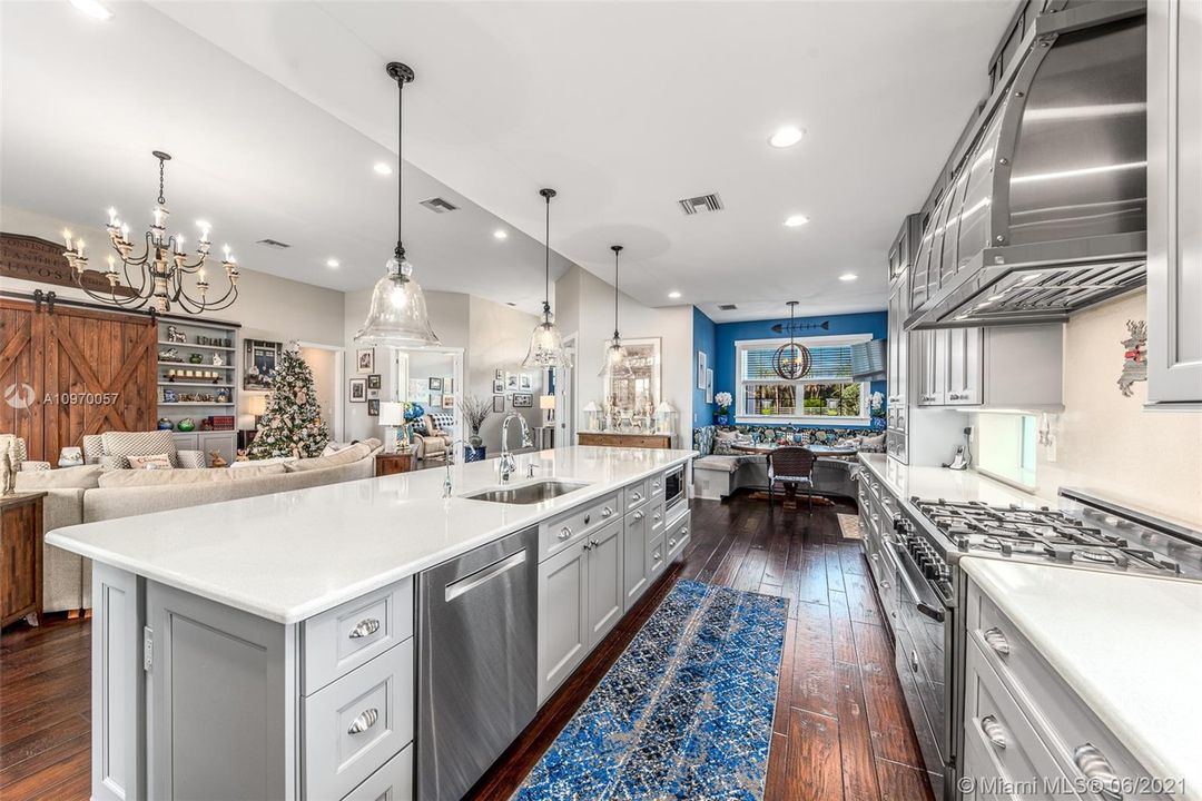 Kitchen and breakfast nook