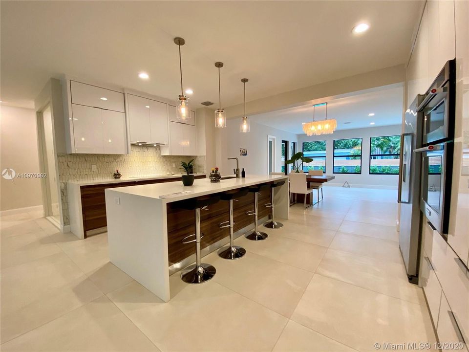 Vendido Recientemente: $1,180,000 (3 camas, 2 baños, 0 Pies cuadrados)