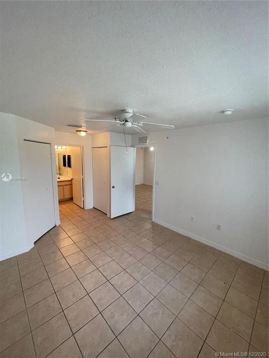 Recently Rented: $641 (3 beds, 2 baths, 1060 Square Feet)