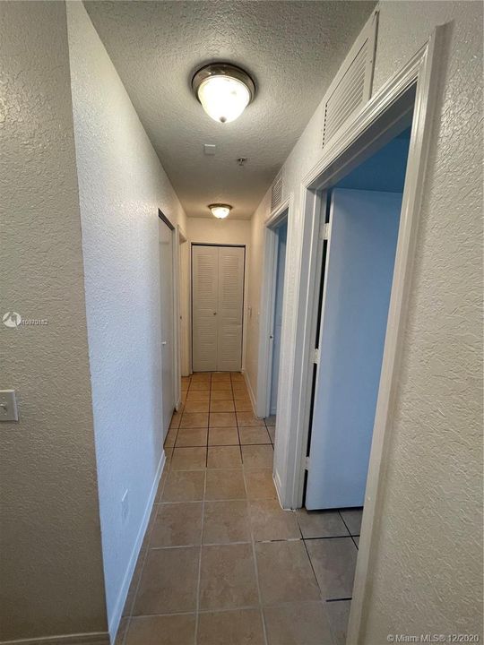 Recently Rented: $641 (3 beds, 2 baths, 1060 Square Feet)