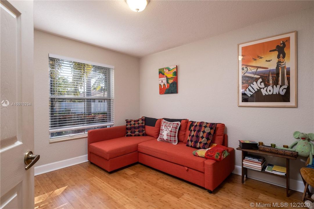 Recently Sold: $595,000 (4 beds, 2 baths, 2392 Square Feet)