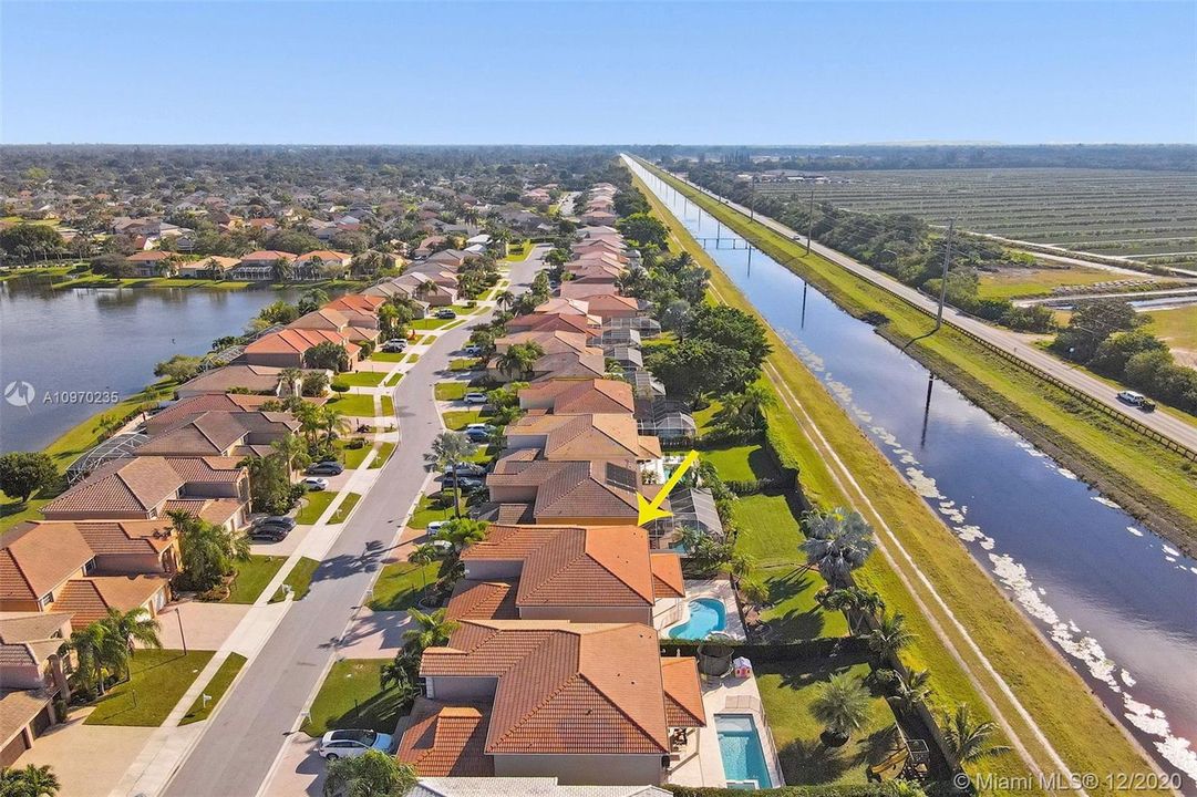Recently Sold: $580,000 (4 beds, 3 baths, 3252 Square Feet)