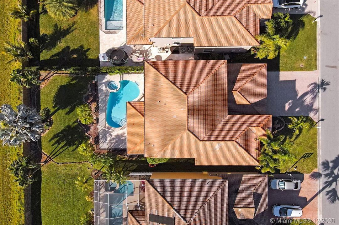 Recently Sold: $580,000 (4 beds, 3 baths, 3252 Square Feet)