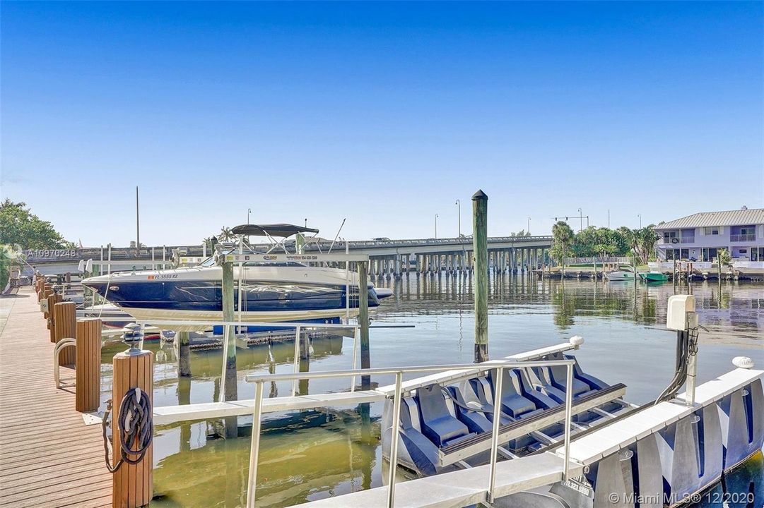 Recently Sold: $625,000 (3 beds, 2 baths, 1200 Square Feet)