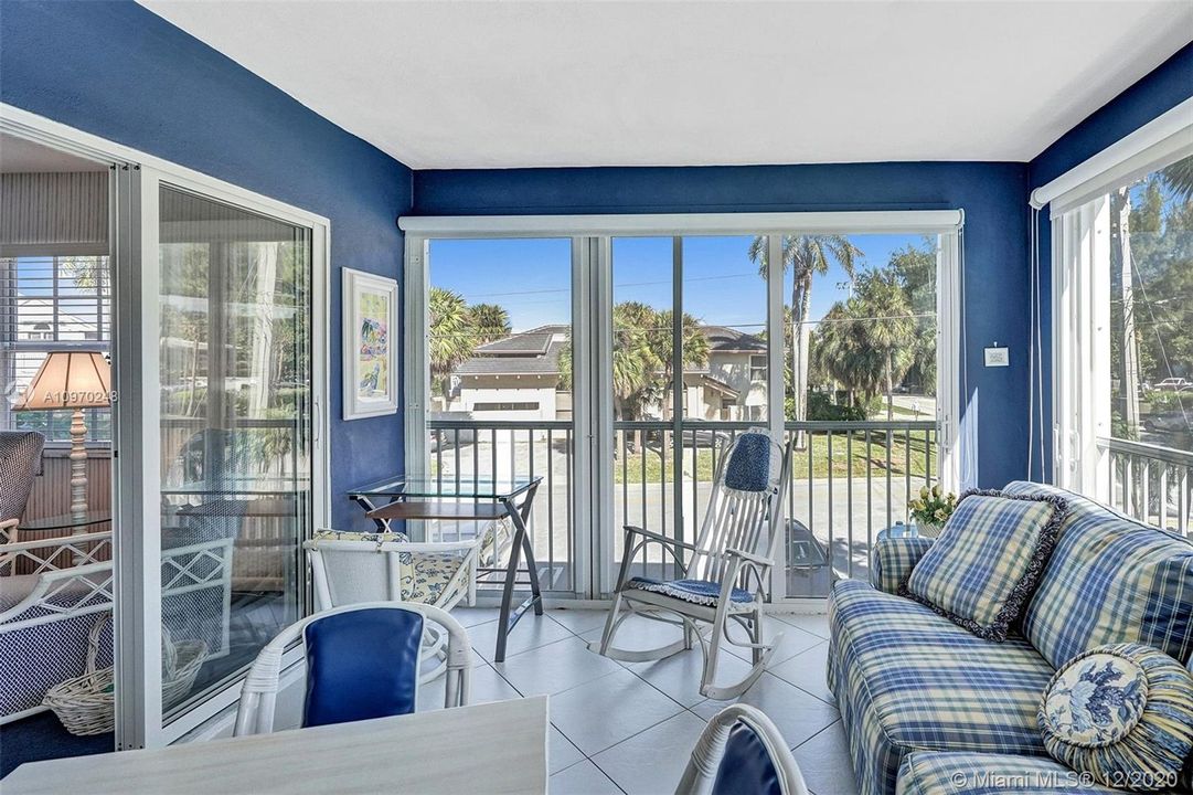 Recently Sold: $625,000 (3 beds, 2 baths, 1200 Square Feet)
