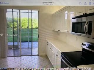 Vendido Recientemente: $450,000 (5 camas, 3 baños, 2687 Pies cuadrados)