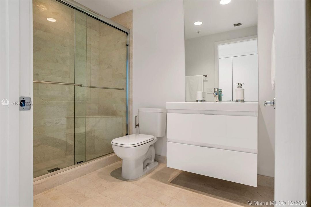 Recently Sold: $1,720,000 (3 beds, 3 baths, 2225 Square Feet)