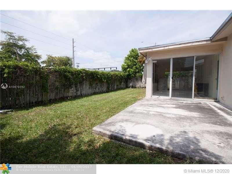 Недавно продано: $223,000 (2 спален, 1 ванн, 1024 Квадратных фут)