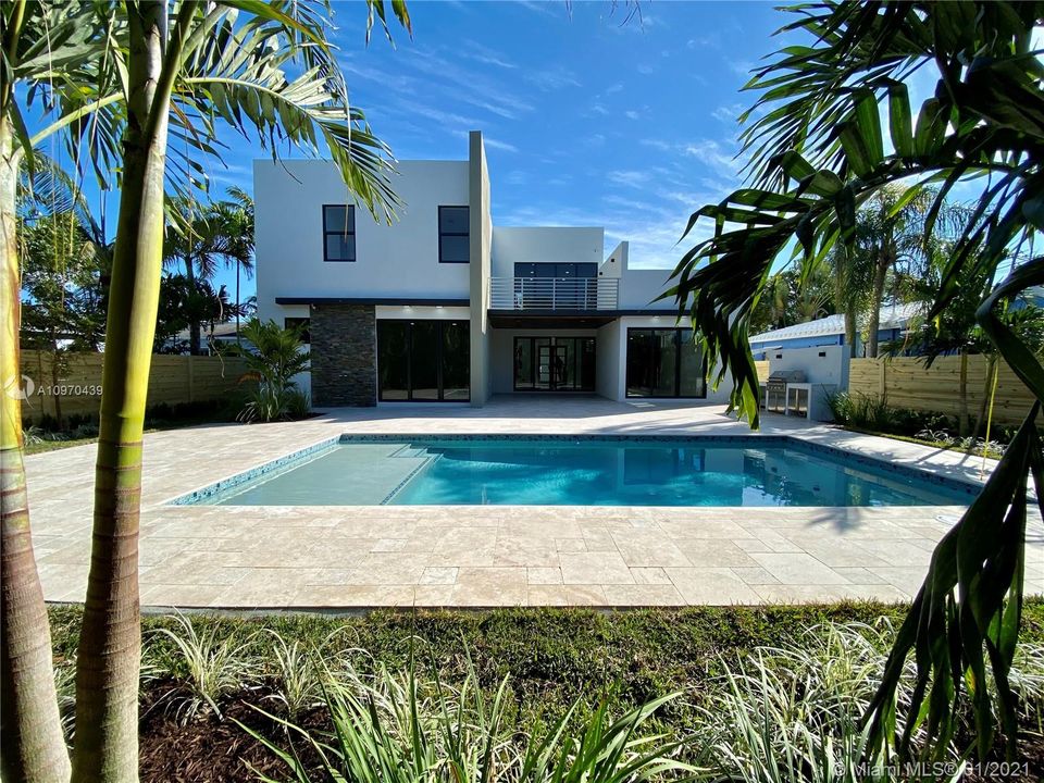 Recently Sold: $1,499,000 (3 beds, 3 baths, 0 Square Feet)