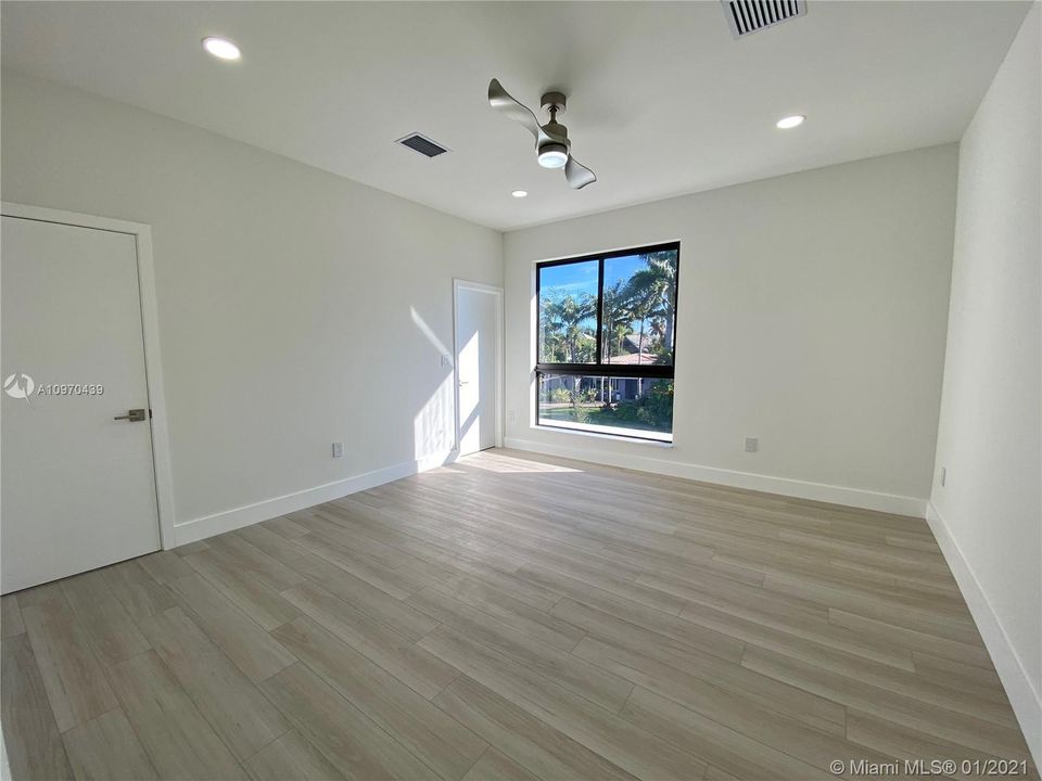 Recently Sold: $1,499,000 (3 beds, 3 baths, 0 Square Feet)
