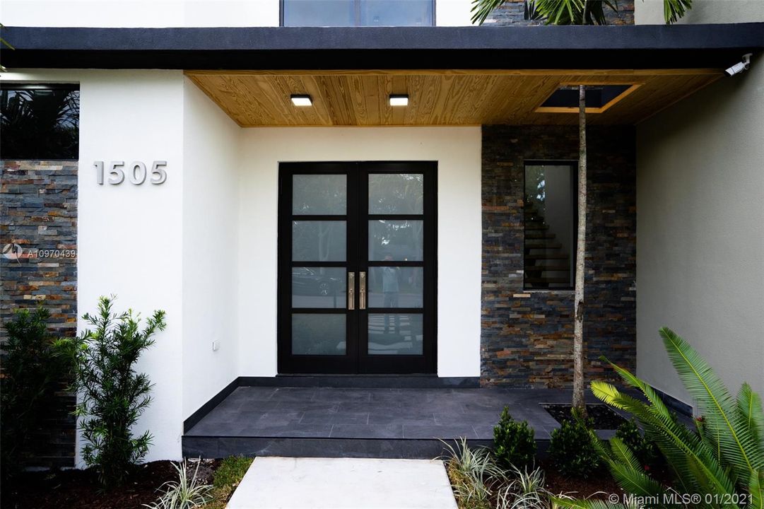 Recently Sold: $1,499,000 (3 beds, 3 baths, 0 Square Feet)
