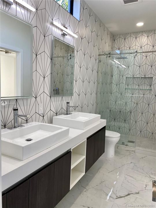 Recently Sold: $1,499,000 (3 beds, 3 baths, 0 Square Feet)