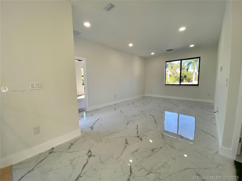 Recently Sold: $1,499,000 (3 beds, 3 baths, 0 Square Feet)