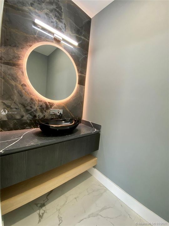 Recently Sold: $1,499,000 (3 beds, 3 baths, 0 Square Feet)