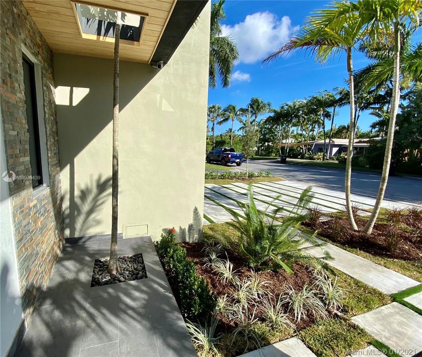 Recently Sold: $1,499,000 (3 beds, 3 baths, 0 Square Feet)