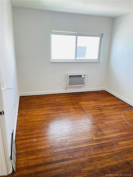 Recientemente alquilado: $1,400 (1 camas, 1 baños, 800 Pies cuadrados)