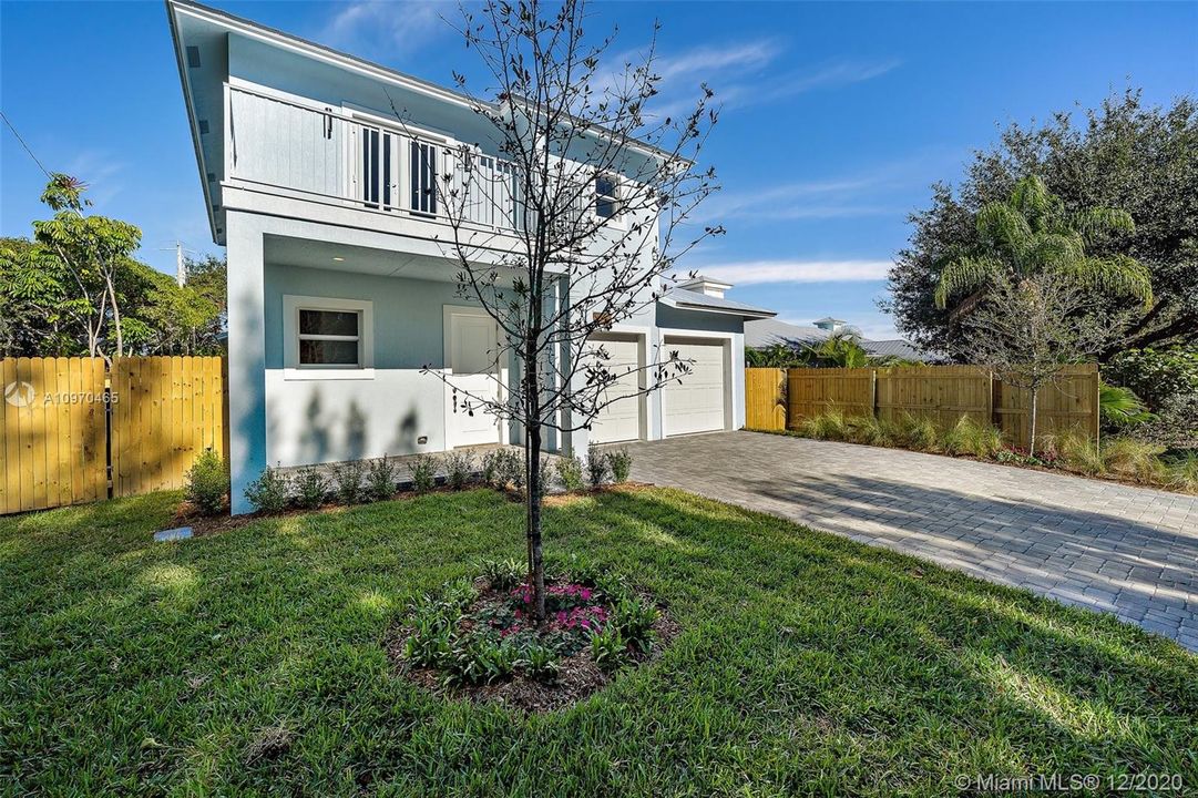 Недавно продано: $599,999 (3 спален, 3 ванн, 2602 Квадратных фут)