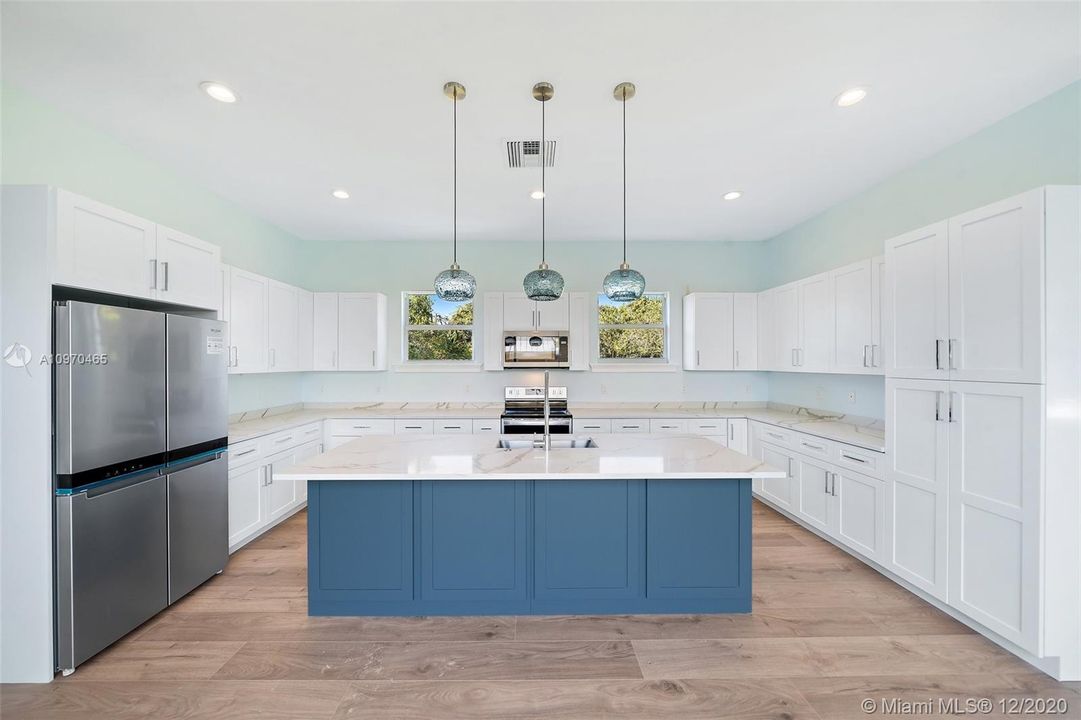 Beautiful kitchen with tons of cabinet space