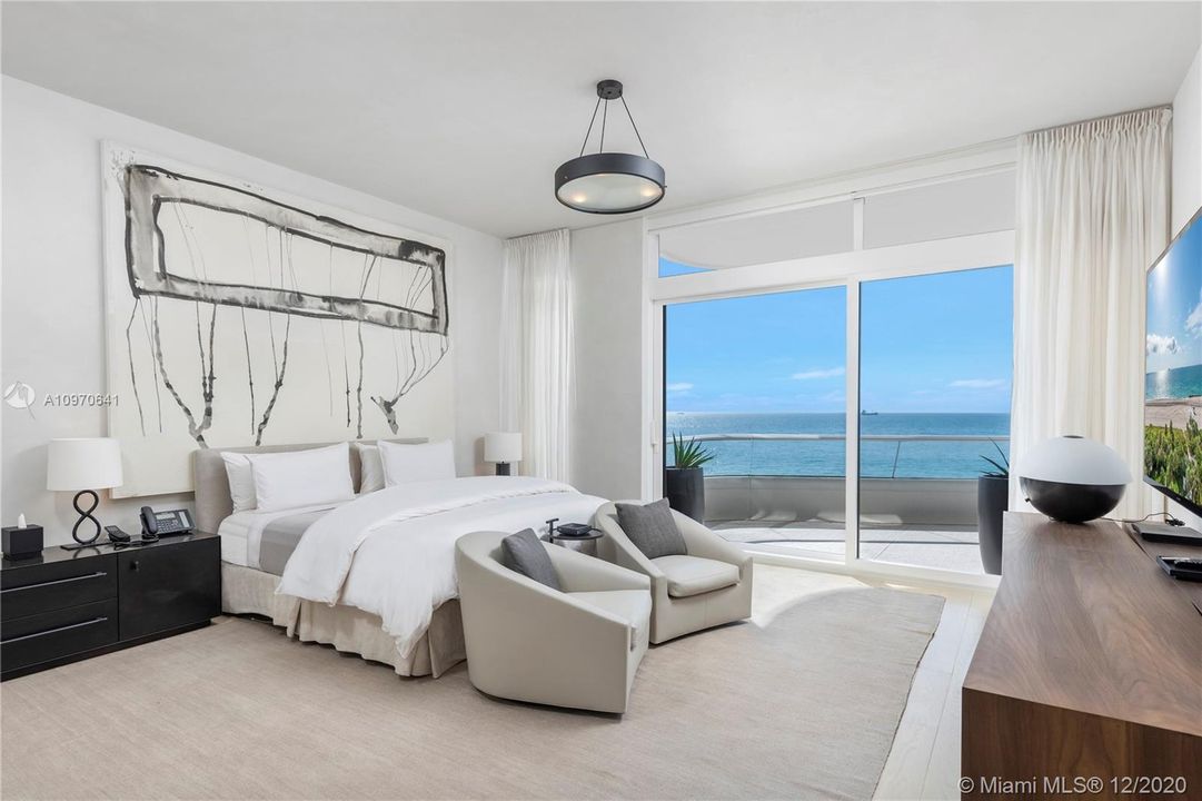 Vendido Recientemente: $9,750,000 (4 camas, 5 baños, 3869 Pies cuadrados)