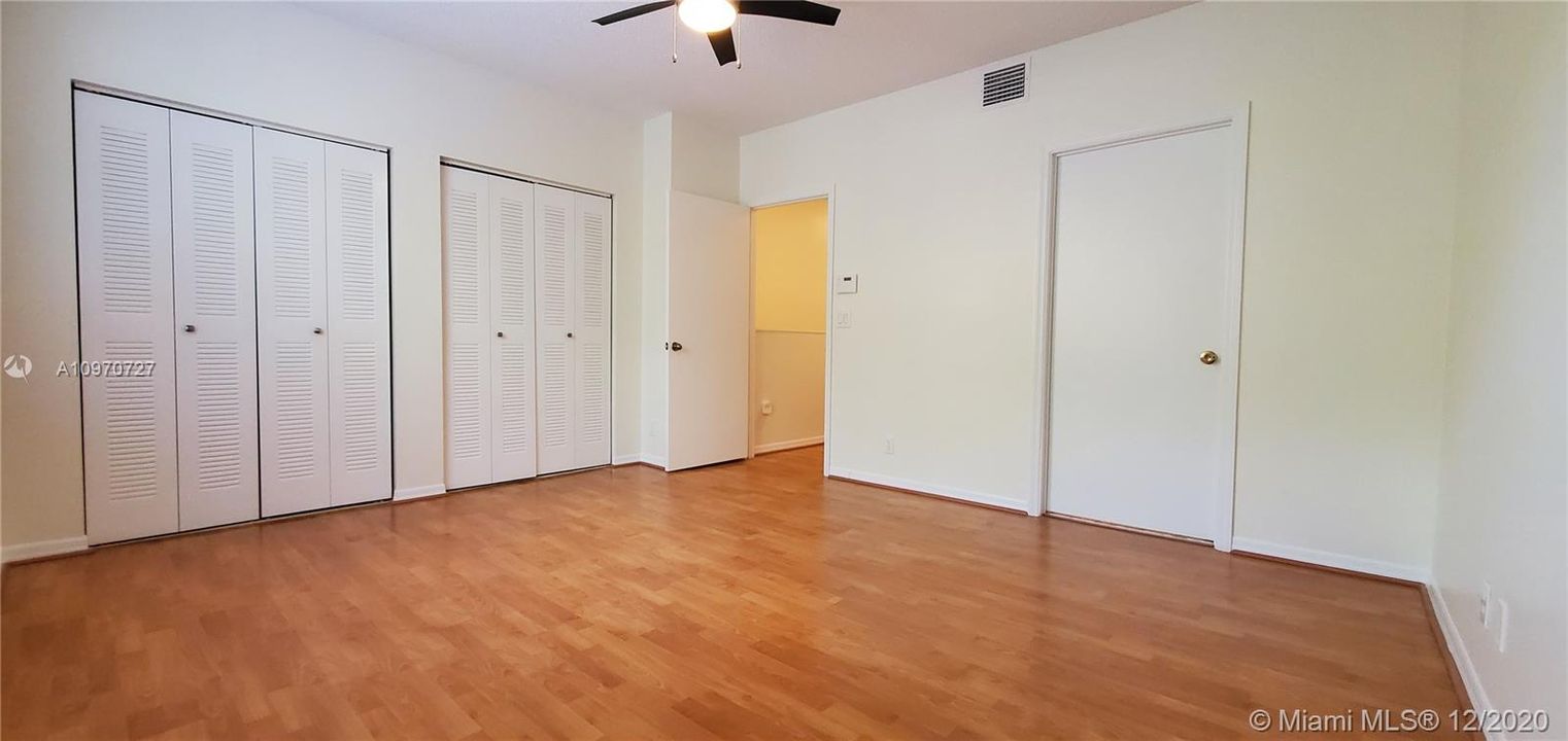 Recently Rented: $2,350 (3 beds, 2 baths, 1443 Square Feet)