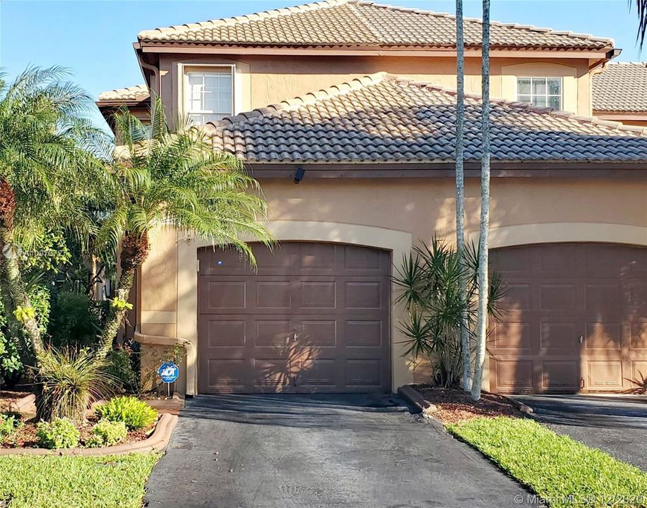 Recently Rented: $2,350 (3 beds, 2 baths, 1443 Square Feet)
