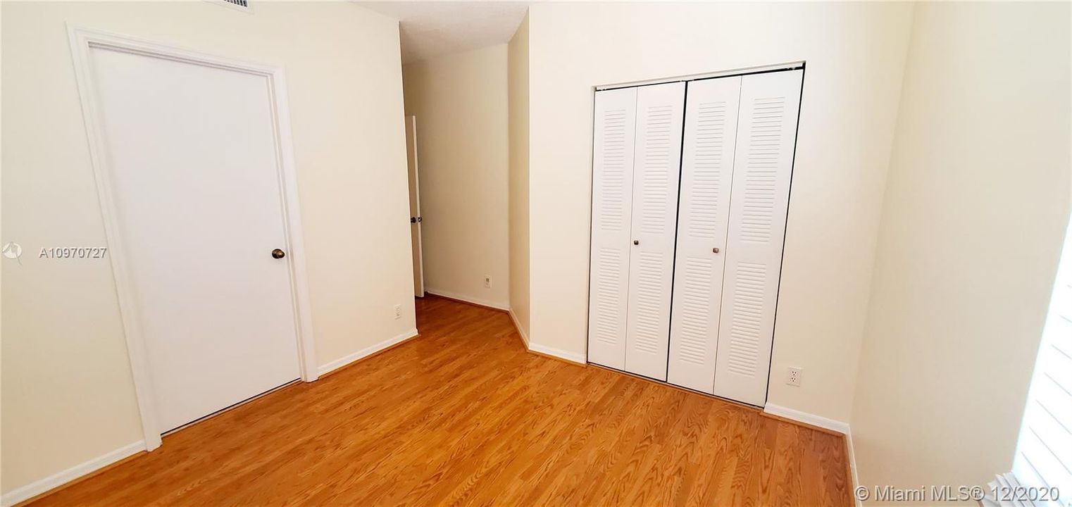Recently Rented: $2,350 (3 beds, 2 baths, 1443 Square Feet)