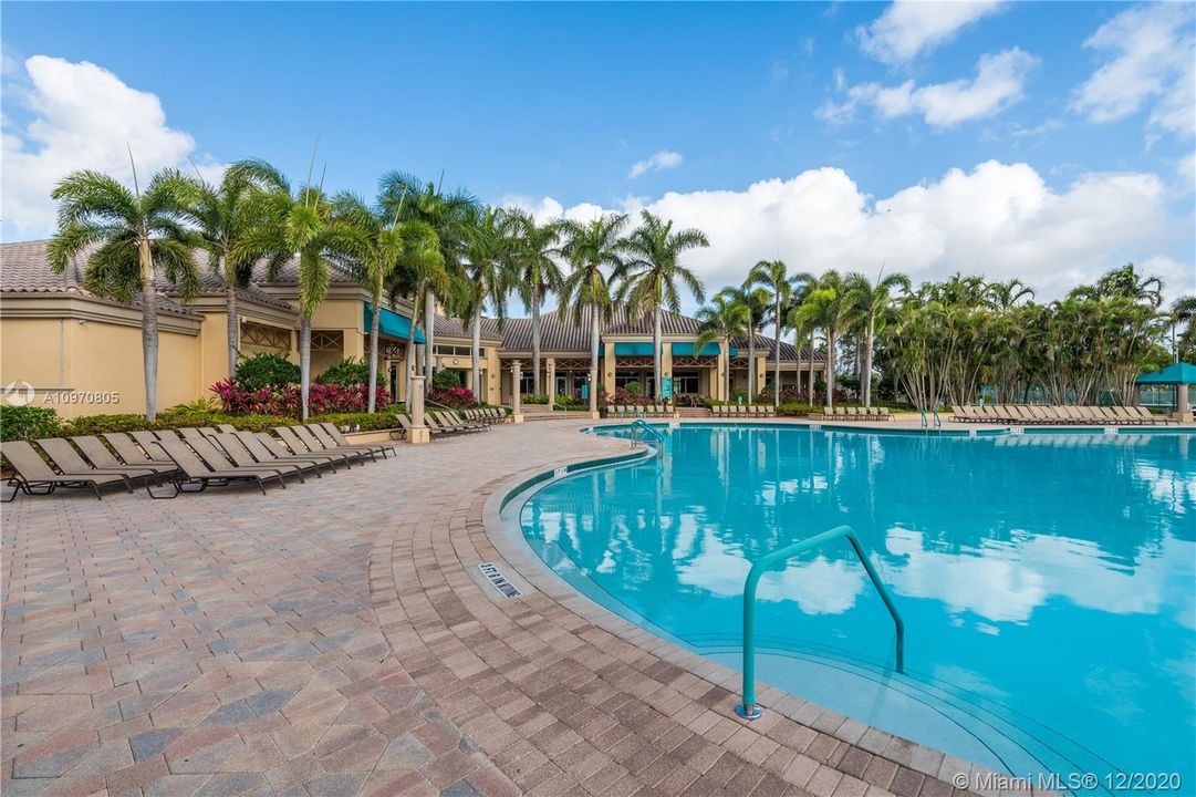 Recently Rented: $3,980 (4 beds, 2 baths, 2143 Square Feet)