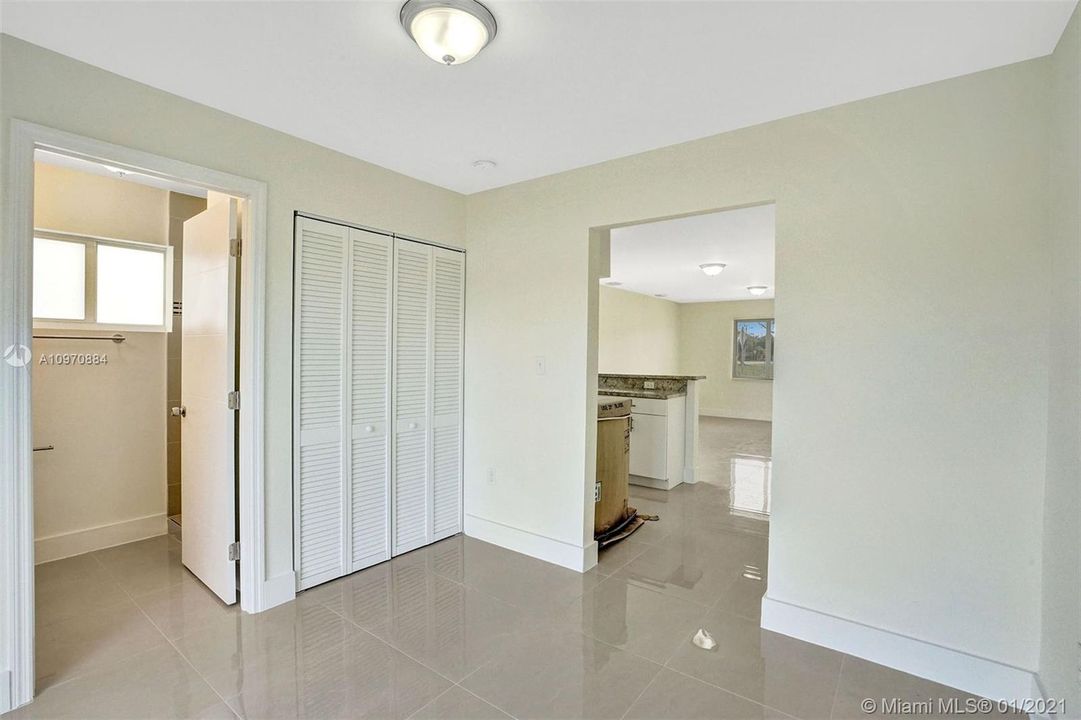 Recently Sold: $525,000 (0 beds, 0 baths, 2428 Square Feet)