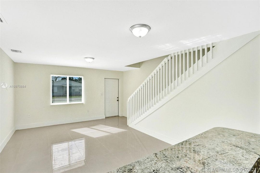 Recently Sold: $525,000 (0 beds, 0 baths, 2428 Square Feet)