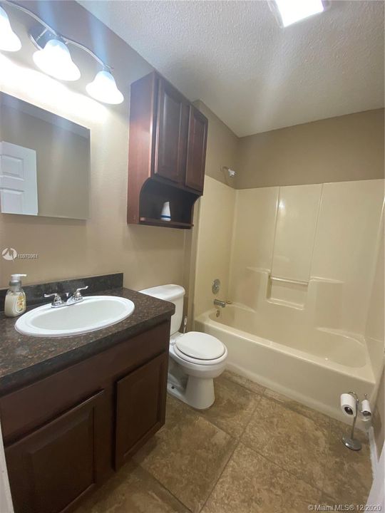 Full bathroom