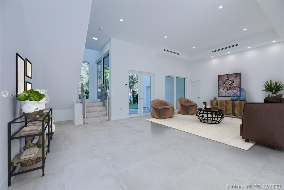Recently Sold: $2,500,000 (5 beds, 5 baths, 4200 Square Feet)